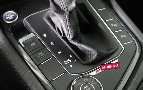 Volkswagen Tiguan II, 2018 год, 2 129 990 рублей, 21 фотография
