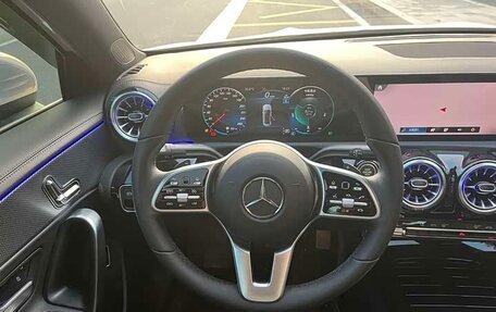 Mercedes-Benz A-Класс, 2023 год, 1 540 000 рублей, 10 фотография