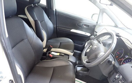 Toyota Wish II, 2013 год, 1 080 000 рублей, 10 фотография