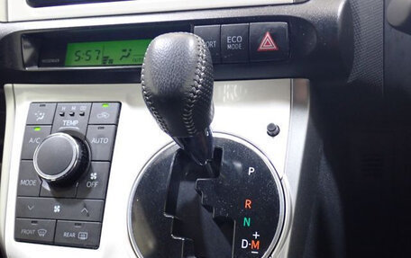 Toyota Wish II, 2013 год, 1 080 000 рублей, 14 фотография