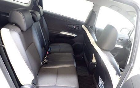 Toyota Wish II, 2013 год, 1 080 000 рублей, 18 фотография