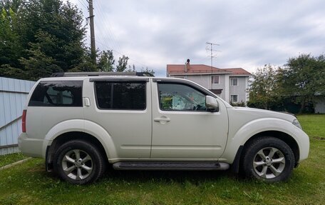 Nissan Pathfinder, 2011 год, 1 500 000 рублей, 5 фотография