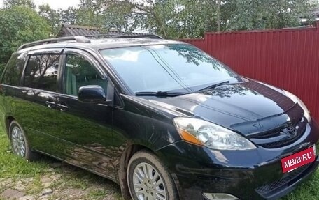 Toyota Sienna II рестайлинг, 2008 год, 1 400 000 рублей, 2 фотография