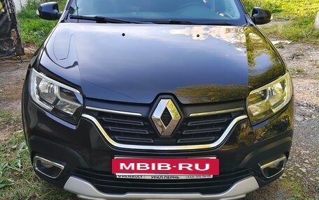 Renault Logan II, 2019 год, 1 100 000 рублей, 2 фотография