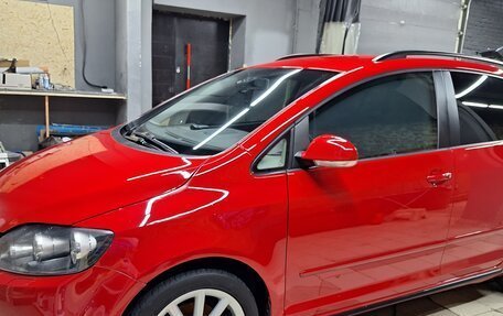 Volkswagen Golf Plus II, 2011 год, 1 499 000 рублей, 34 фотография