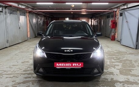 KIA Rio IV, 2021 год, 1 600 000 рублей, 2 фотография