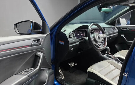 Volkswagen T-Roc I, 2022 год, 2 153 000 рублей, 7 фотография