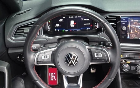 Volkswagen T-Roc I, 2022 год, 2 153 000 рублей, 17 фотография