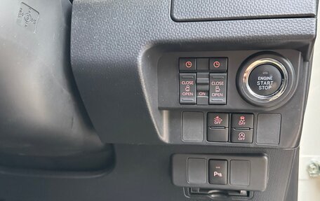 Toyota Roomy I, 2021 год, 1 250 000 рублей, 19 фотография