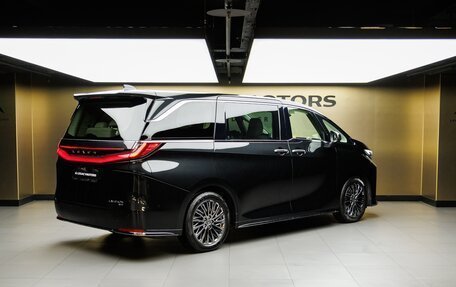 Lexus LM, 2024 год, 17 500 000 рублей, 4 фотография