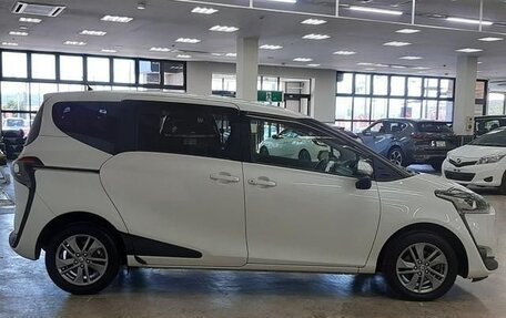 Toyota Sienta II, 2017 год, 980 000 рублей, 3 фотография