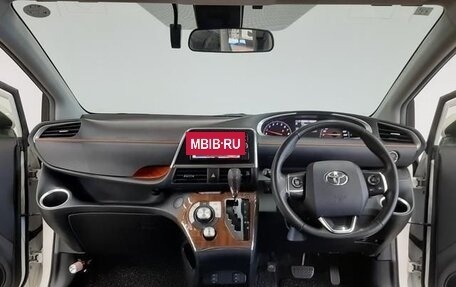 Toyota Sienta II, 2017 год, 980 000 рублей, 6 фотография