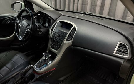 Opel Astra J, 2010 год, 579 900 рублей, 9 фотография