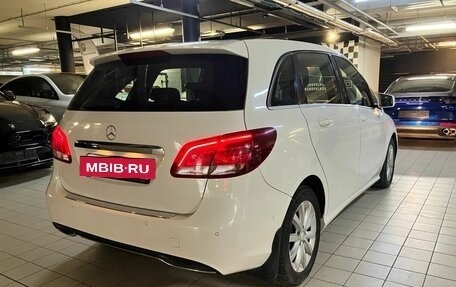 Mercedes-Benz B-Класс, 2015 год, 1 630 000 рублей, 2 фотография
