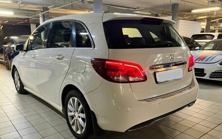 Mercedes-Benz B-Класс, 2015 год, 1 630 000 рублей, 4 фотография