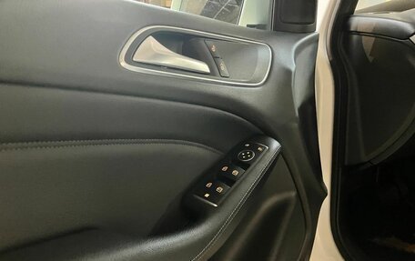 Mercedes-Benz B-Класс, 2015 год, 1 630 000 рублей, 11 фотография