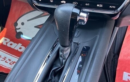 Honda Vezel, 2019 год, 1 350 000 рублей, 12 фотография