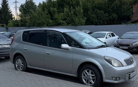 Toyota Opa I рестайлинг, 2001 год, 529 000 рублей, 3 фотография