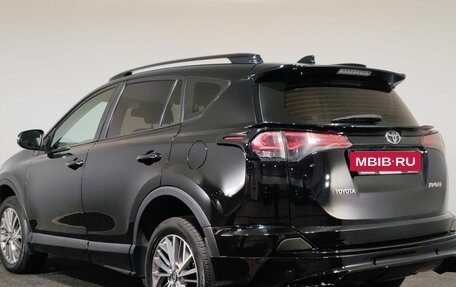 Toyota RAV4, 2017 год, 1 900 000 рублей, 7 фотография