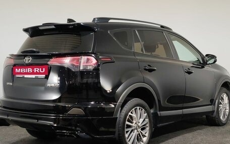 Toyota RAV4, 2017 год, 1 900 000 рублей, 5 фотография