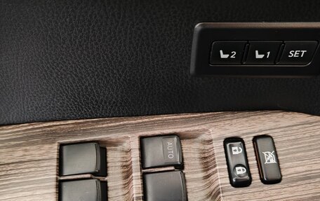 Toyota RAV4, 2017 год, 1 900 000 рублей, 17 фотография