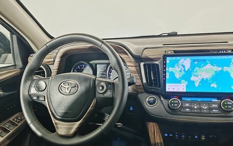 Toyota RAV4, 2017 год, 1 900 000 рублей, 11 фотография