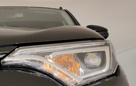 Toyota RAV4, 2017 год, 1 900 000 рублей, 25 фотография