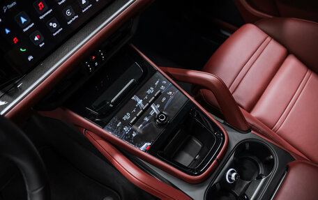 Porsche Cayenne III, 2025 год, 18 700 000 рублей, 15 фотография