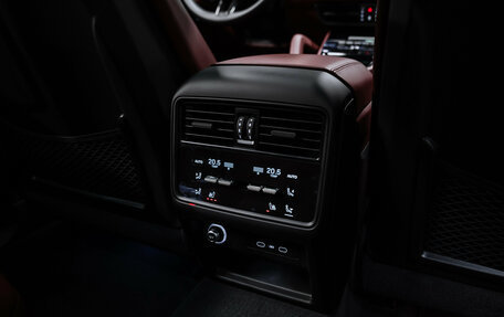 Porsche Cayenne III, 2025 год, 18 700 000 рублей, 24 фотография