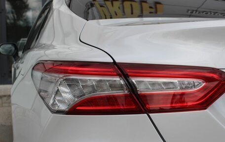 Toyota Camry, 2019 год, 2 840 000 рублей, 10 фотография