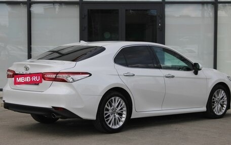 Toyota Camry, 2019 год, 2 840 000 рублей, 5 фотография