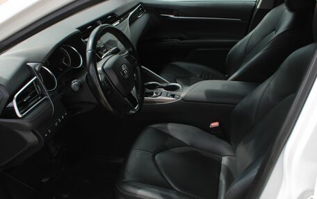 Toyota Camry, 2019 год, 2 840 000 рублей, 14 фотография