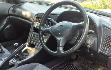 Toyota Celica VII рестайлинг, 1995 год, 790 000 рублей, 7 фотография