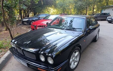 Jaguar XJR III (X350), 1995 год, 1 800 000 рублей, 6 фотография
