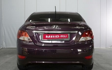 Hyundai Solaris II рестайлинг, 2011 год, 920 000 рублей, 4 фотография