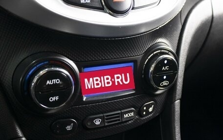 Hyundai Solaris II рестайлинг, 2011 год, 920 000 рублей, 17 фотография