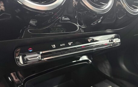 Mercedes-Benz CLA, 2019 год, 2 949 900 рублей, 13 фотография