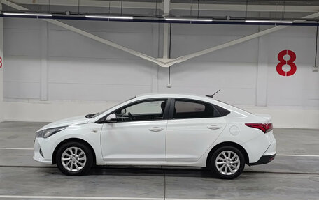 Hyundai Solaris II рестайлинг, 2021 год, 1 119 000 рублей, 10 фотография