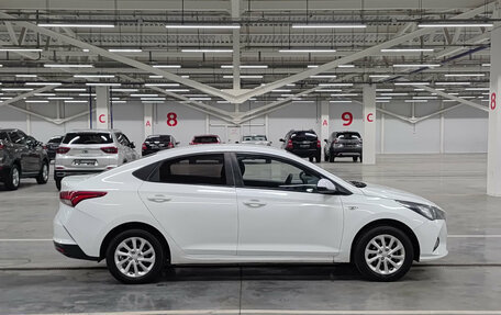 Hyundai Solaris II рестайлинг, 2021 год, 1 119 000 рублей, 5 фотография