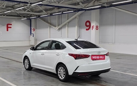 Hyundai Solaris II рестайлинг, 2021 год, 1 119 000 рублей, 8 фотография