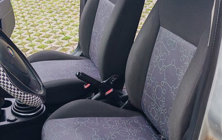 Ford Fiesta, 2006 год, 389 000 рублей, 13 фотография