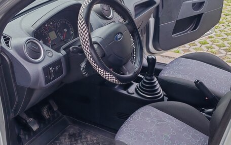 Ford Fiesta, 2006 год, 389 000 рублей, 14 фотография