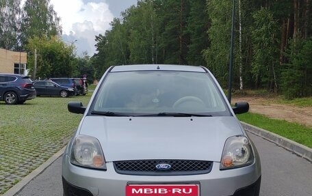 Ford Fiesta, 2006 год, 389 000 рублей, 3 фотография