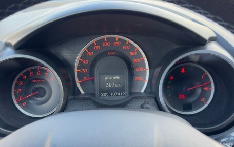 Honda Jazz II рестайлинг, 2011 год, 840 000 рублей, 19 фотография