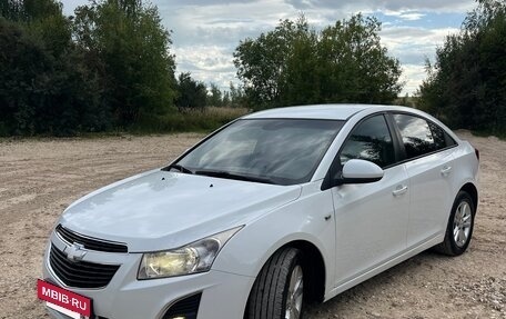 Chevrolet Cruze II, 2013 год, 799 999 рублей, 3 фотография