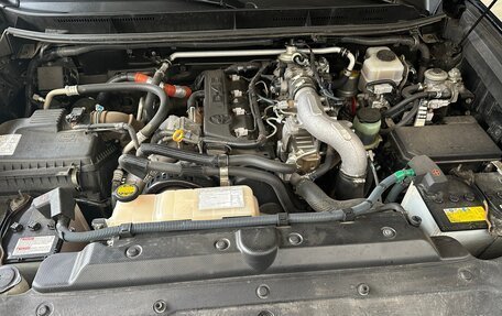 Toyota Land Cruiser Prado 150 рестайлинг 2, 2014 год, 3 450 000 рублей, 7 фотография
