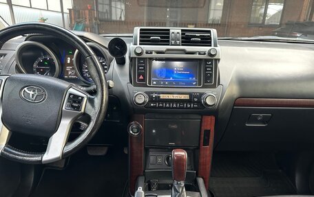 Toyota Land Cruiser Prado 150 рестайлинг 2, 2014 год, 3 450 000 рублей, 9 фотография