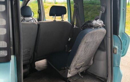 Toyota Sienta I, 2004 год, 420 000 рублей, 8 фотография