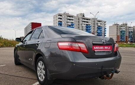 Toyota Camry, 2006 год, 685 000 рублей, 2 фотография