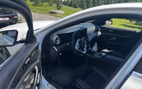 Mercedes-Benz E-Класс, 2019 год, 2 800 000 рублей, 7 фотография